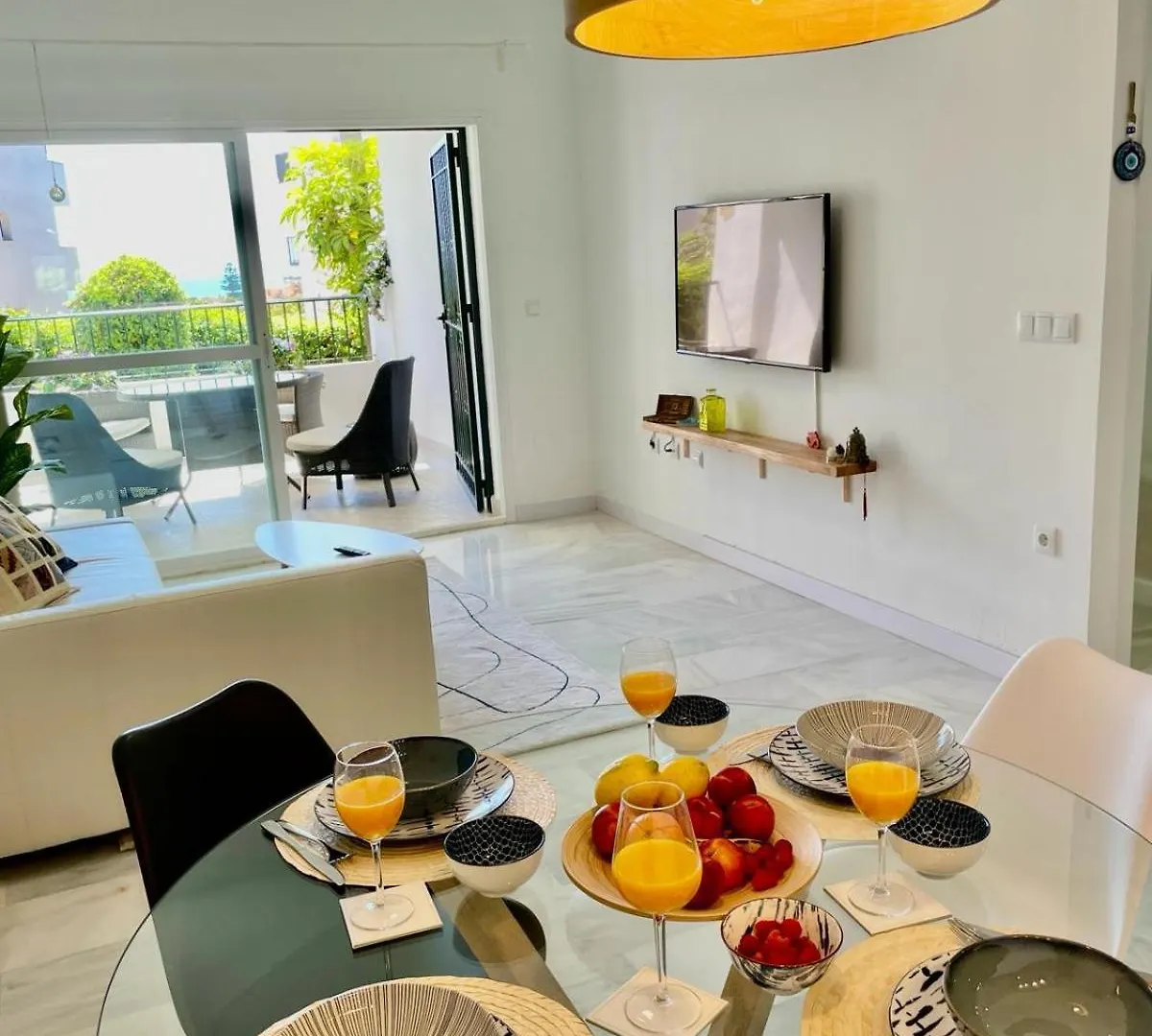 2 Bed Ground Floor Apartment With Pool & Parking La Cala De Mijas