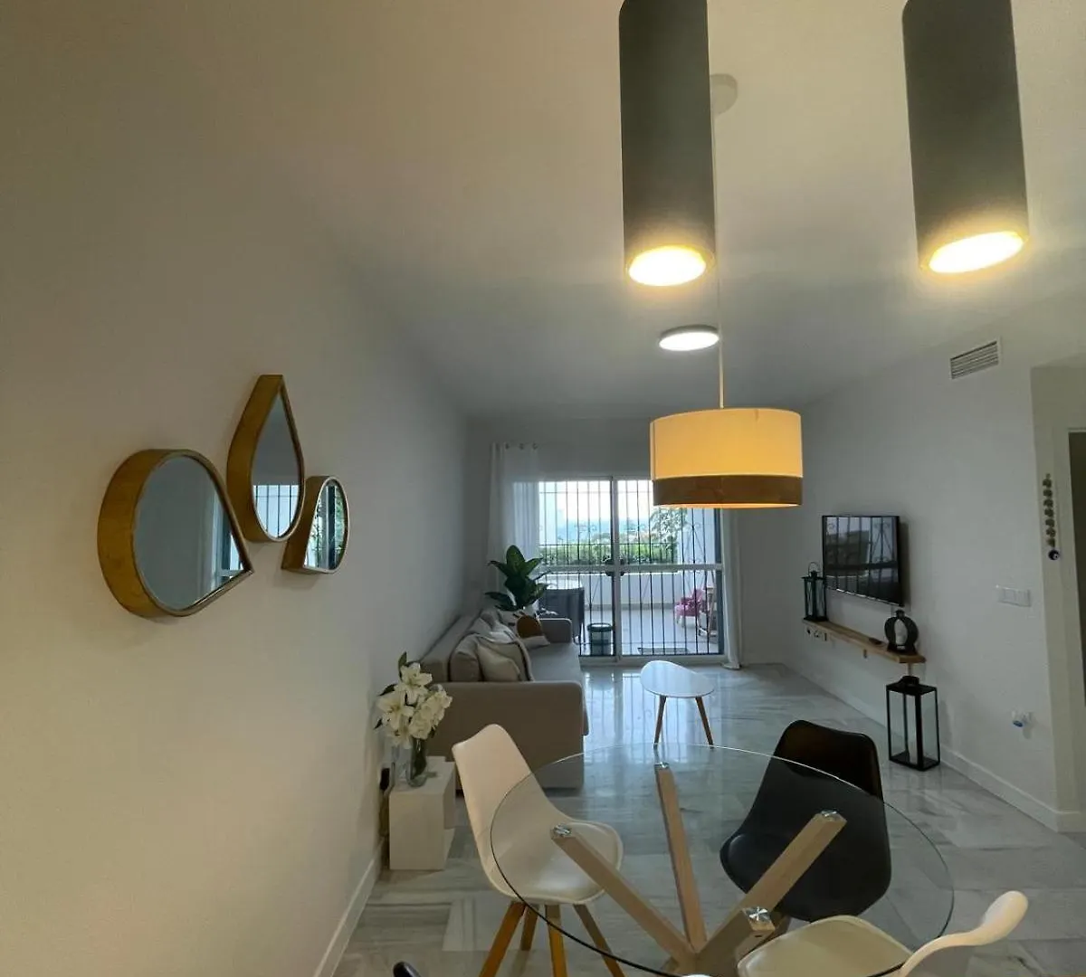 2 Bed Ground Floor Apartment With Pool & Parking La Cala De Mijas